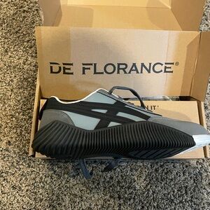 De Florance Women's Black and Gray Sneakers